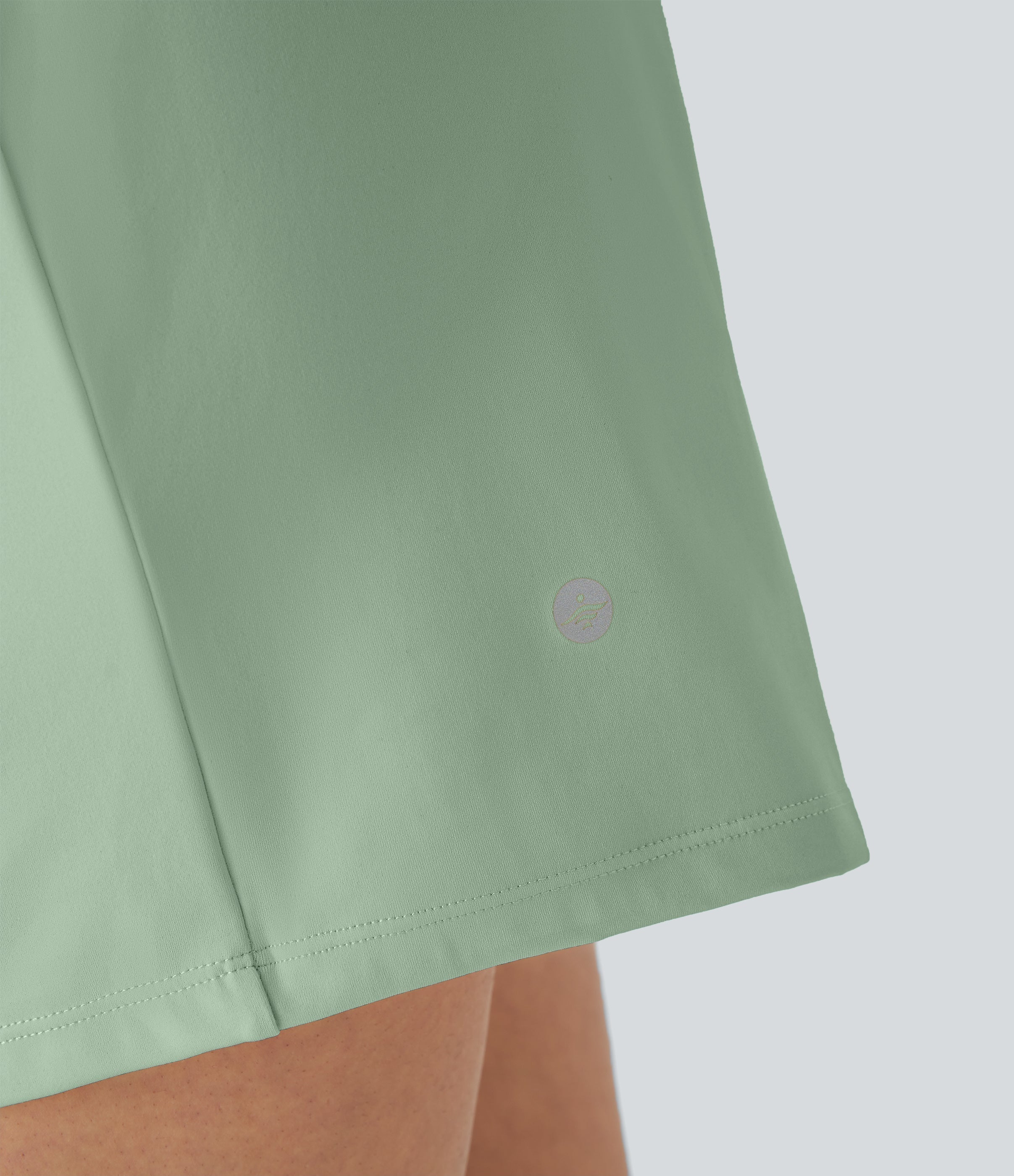 2026🔥UK Super High Waisted Back Pocket & Side Hidden Pocket 2-in-1 Yoga Shorts-Light Bean Green