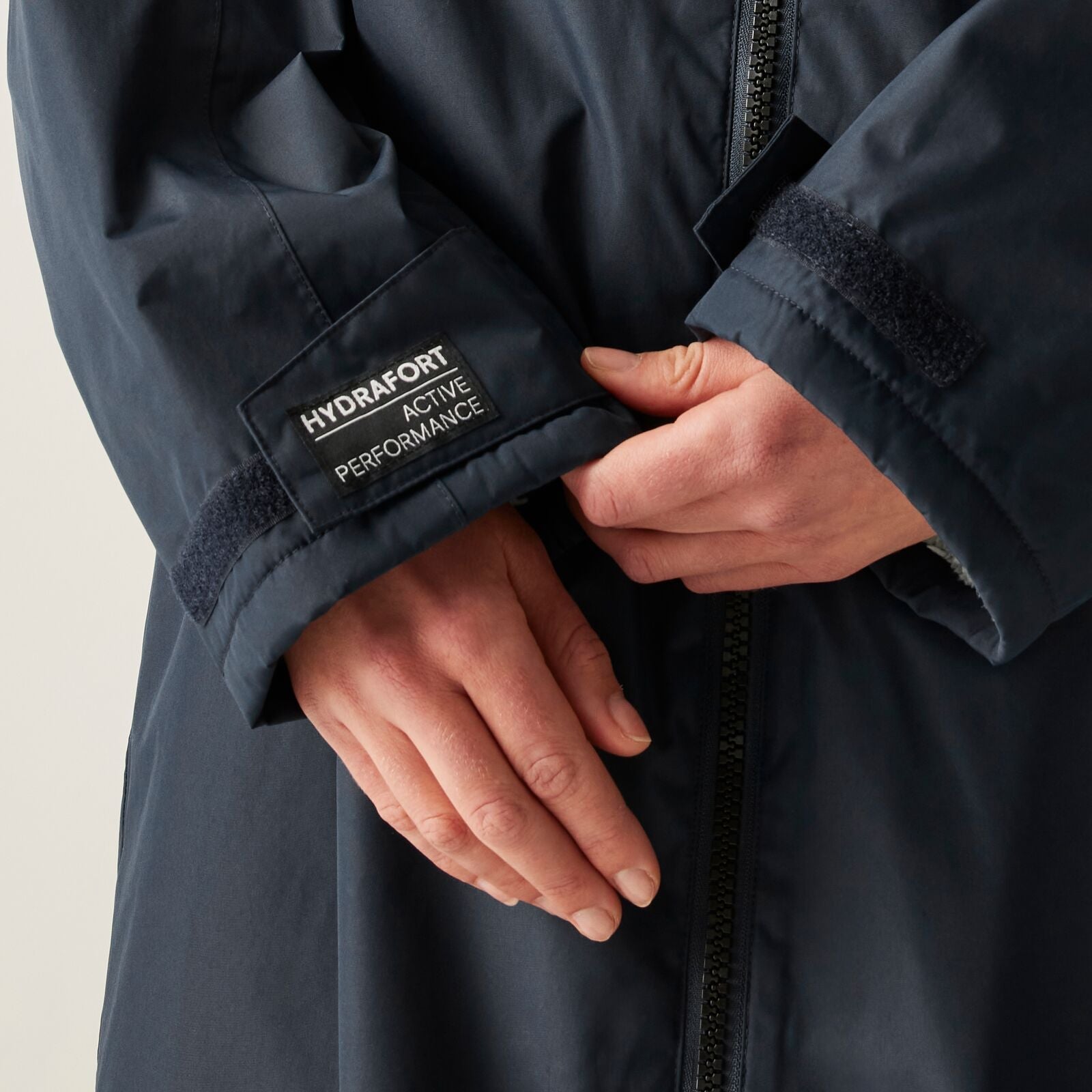 Rega 🔥2026  Hot Sale🔥 New Outdoor Active Adults Waterproof Changing Robe