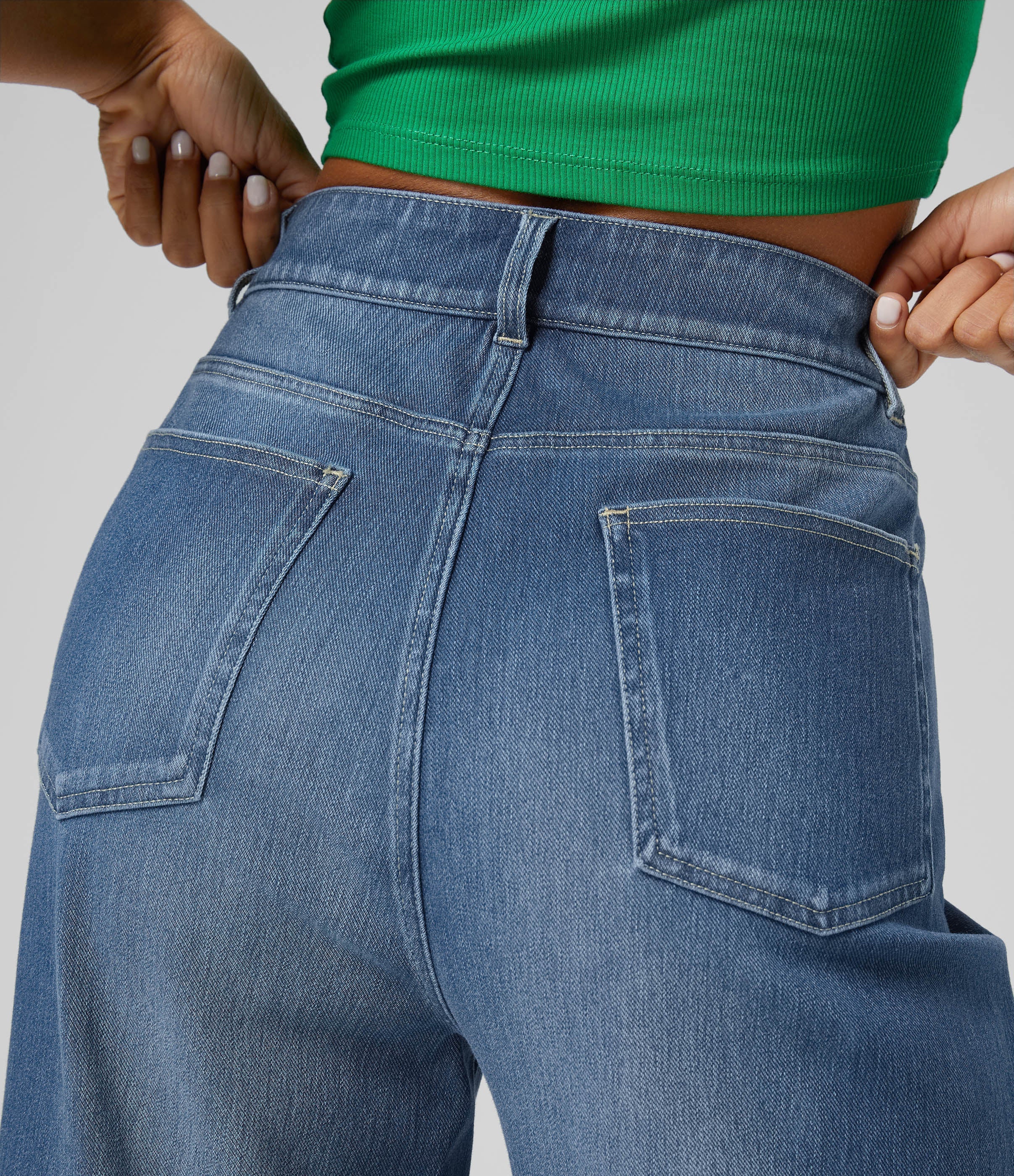 FlexTM High Waisted Multiple Pockets Rolled Hem Wide Leg Washed Stretchy Knit Casual Jeans