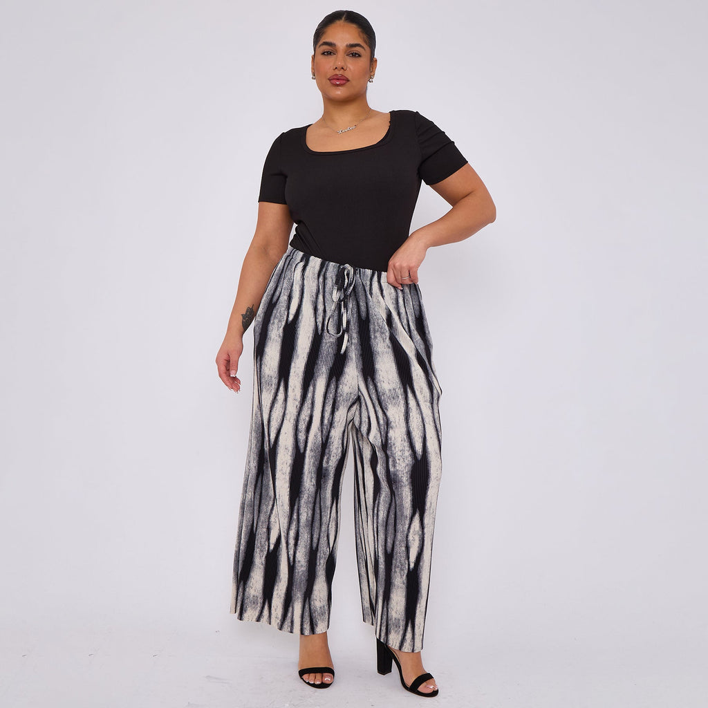 Monochrome Ripple Wide-Leg Drawstring Pants With Pockets
