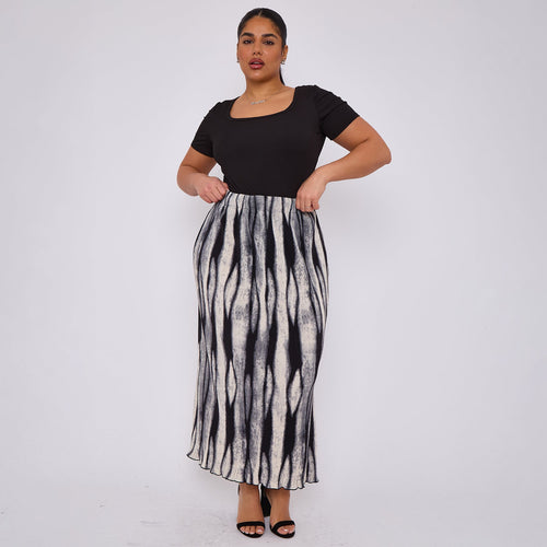 Bold Black & White Waves Monochrome Ripple Pleated Skirt