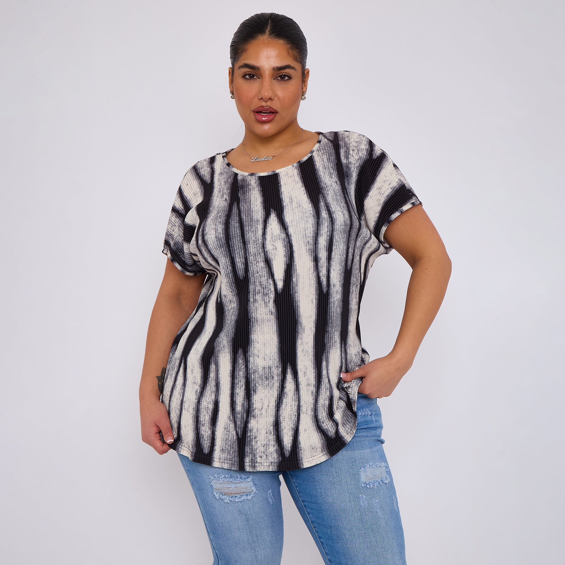Monochrome Ripple Crew Neck Short Sleeve Shirt