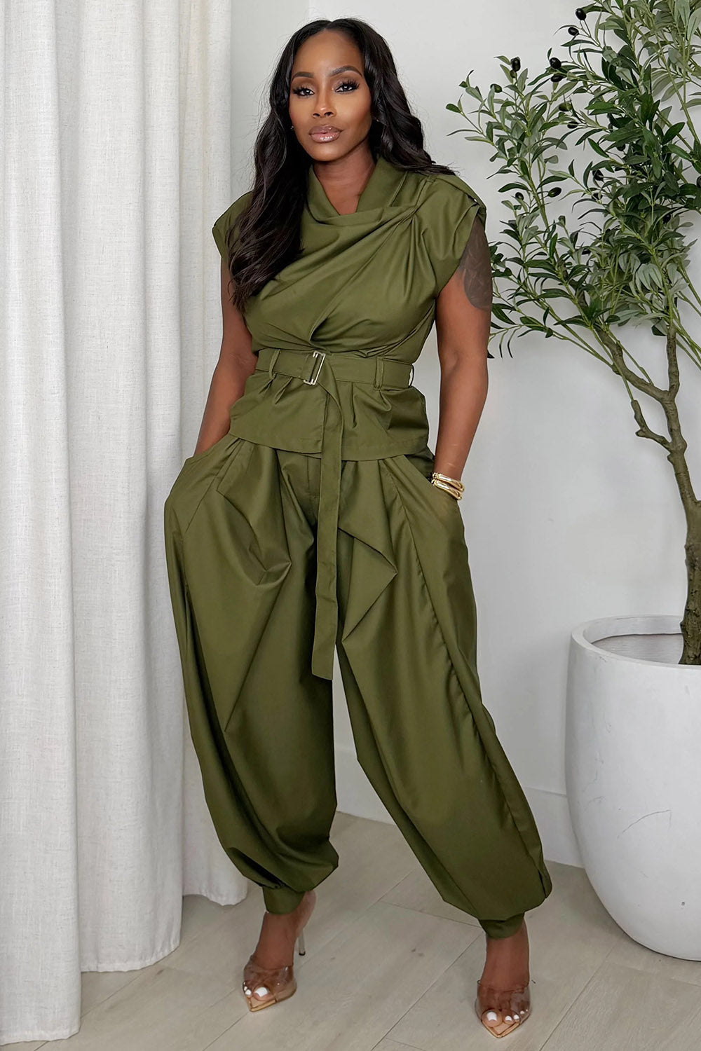 Round Neck Cap Sleeve Top Cuffed Pants Casual 2pcs Set-Green [Pre Order]