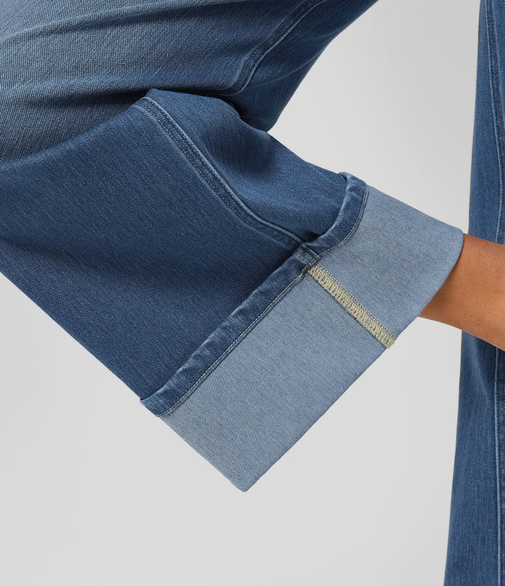FlexTM High Waisted Multiple Pockets Rolled Hem Wide Leg Washed Stretchy Knit Casual Jeans