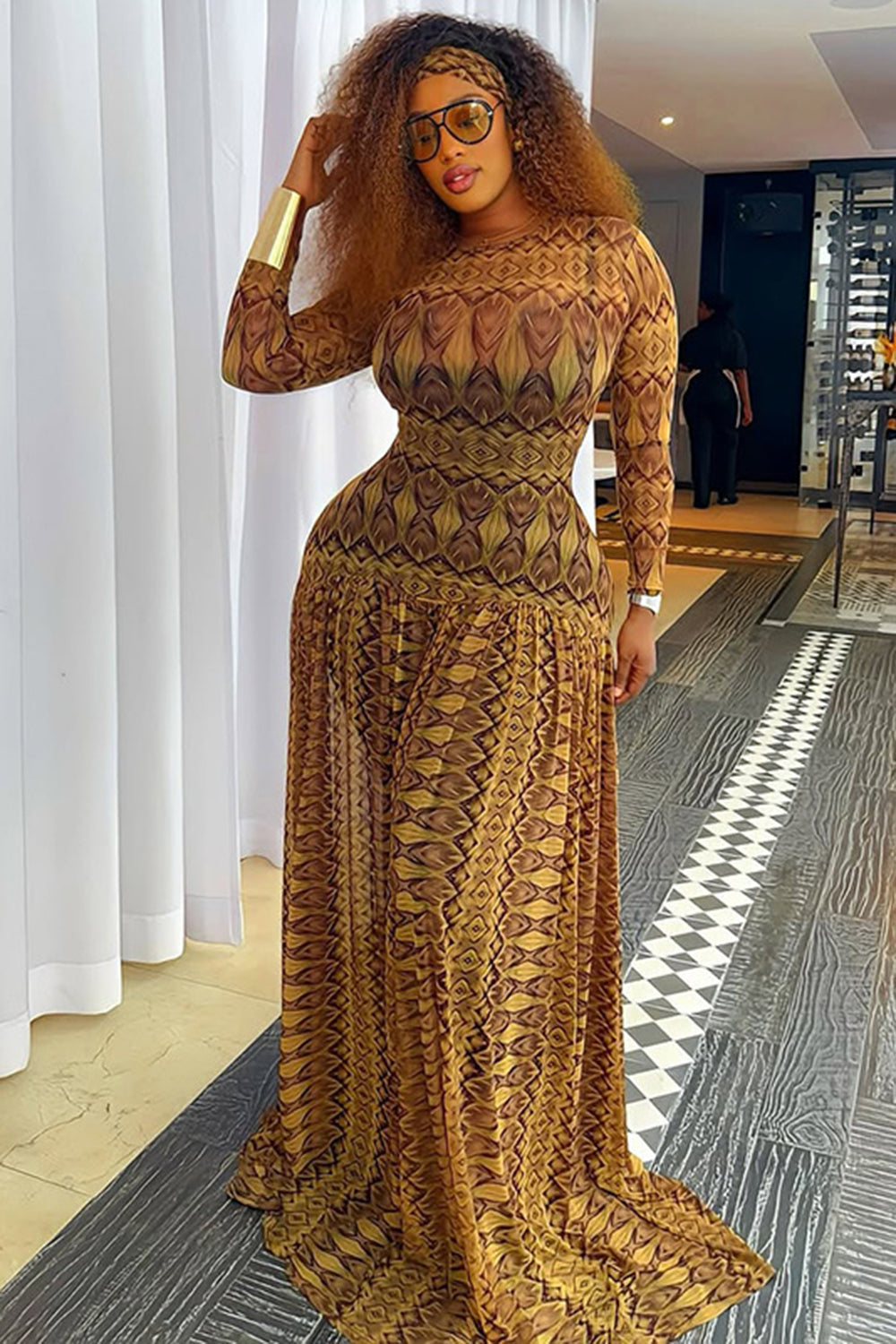 Round Neck All Over Print Long Sleeve Slim Fit Casual Maxi Dresses-Brown