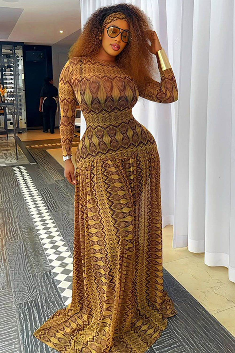 Round Neck All Over Print Long Sleeve Slim Fit Casual Maxi Dresses-Brown