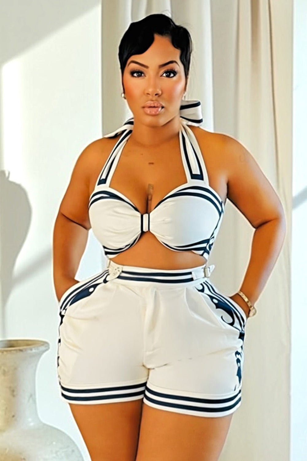 Colorblock Halter Backless Top High Waist Shorts 2pcs Set-White