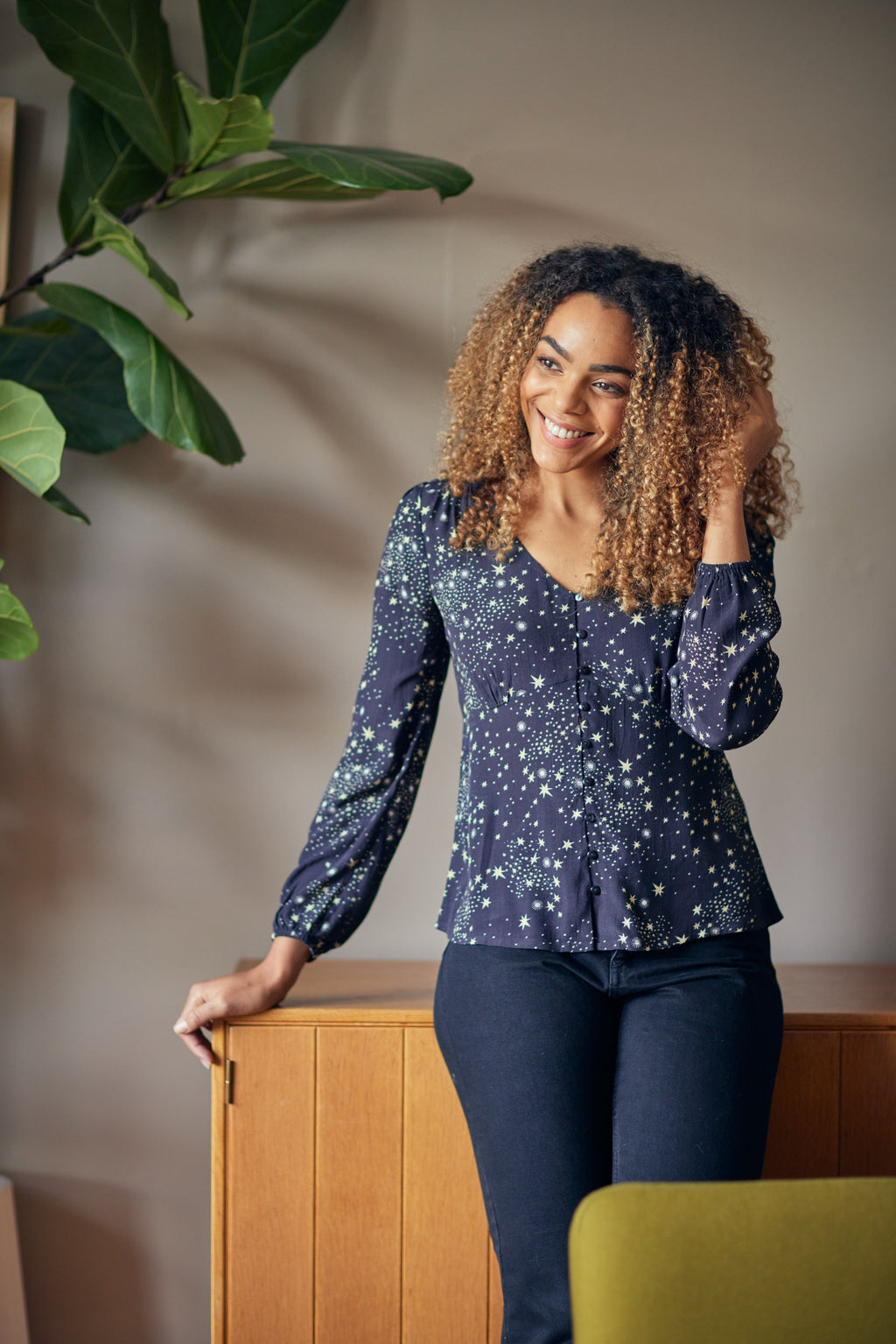 Zoe - Long Sleeved Button Down Blouse Black