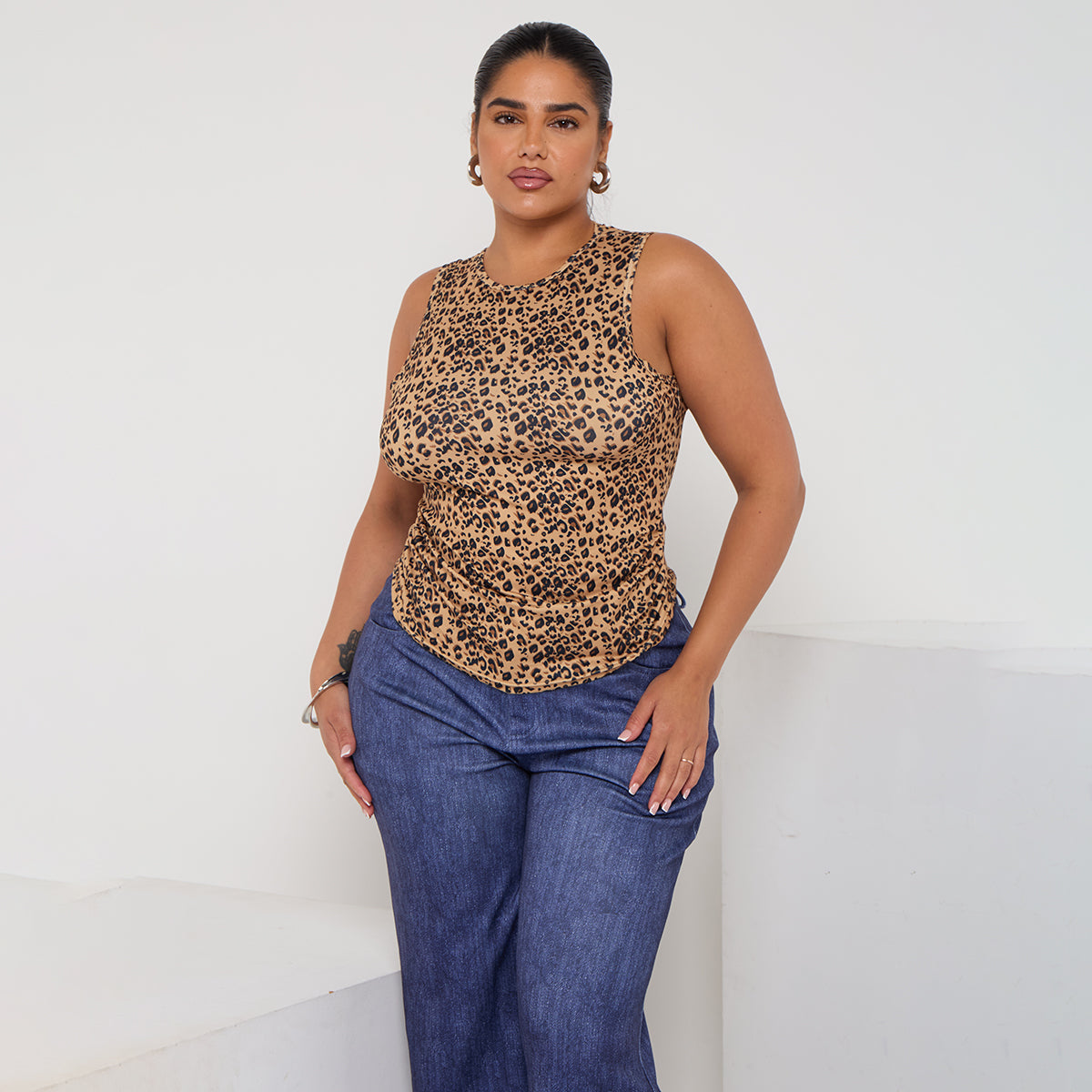 Classic Leopard Sleeveless Crew Neck Top