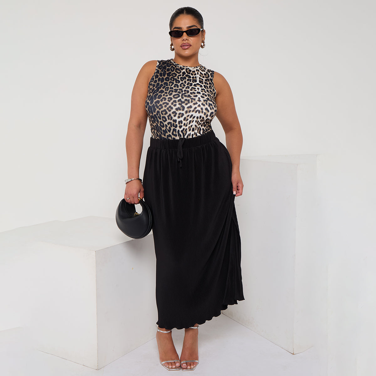 Classic Gradient Leopard Print Sleeveless Crew Neck Top