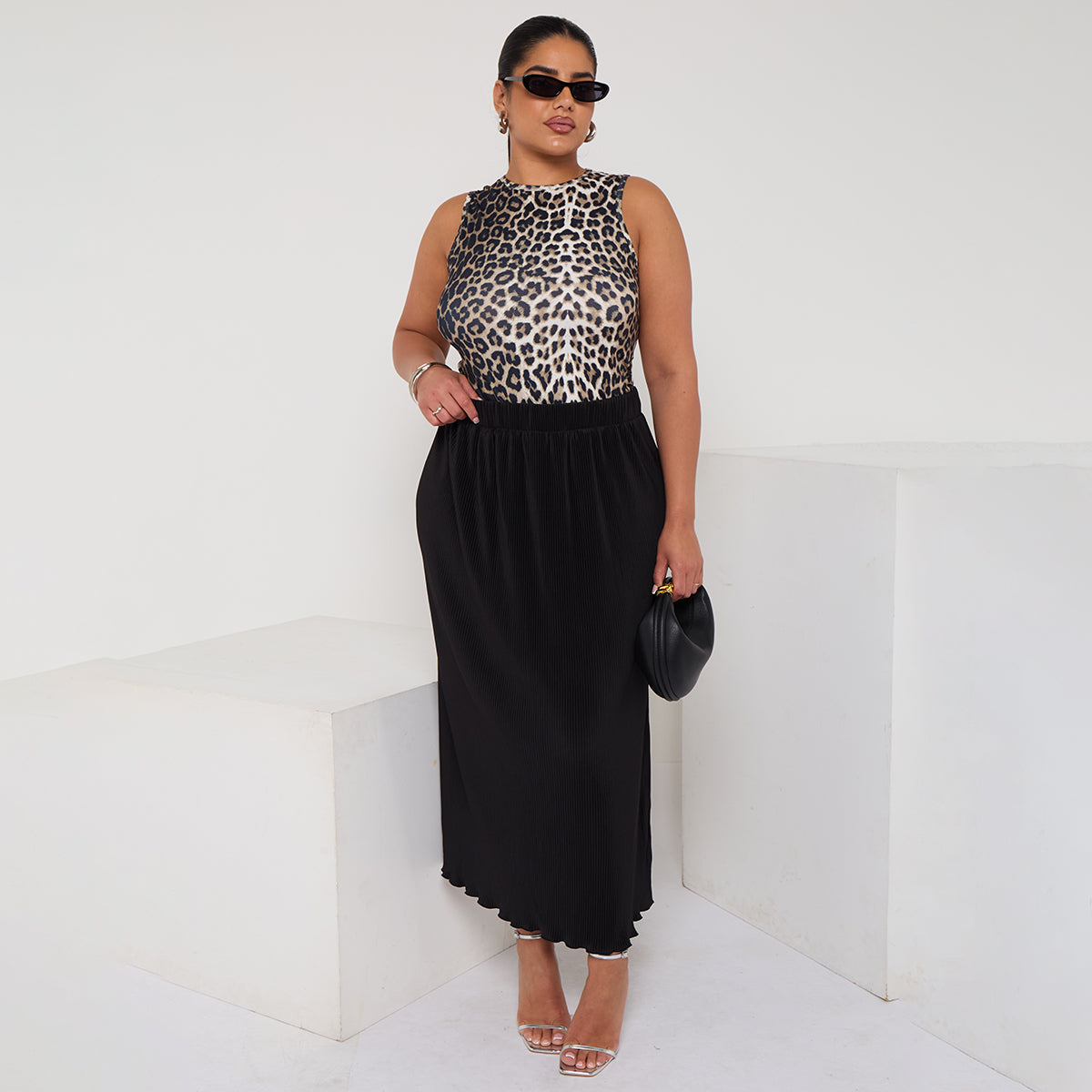 Classic Gradient Leopard Print Sleeveless Crew Neck Top