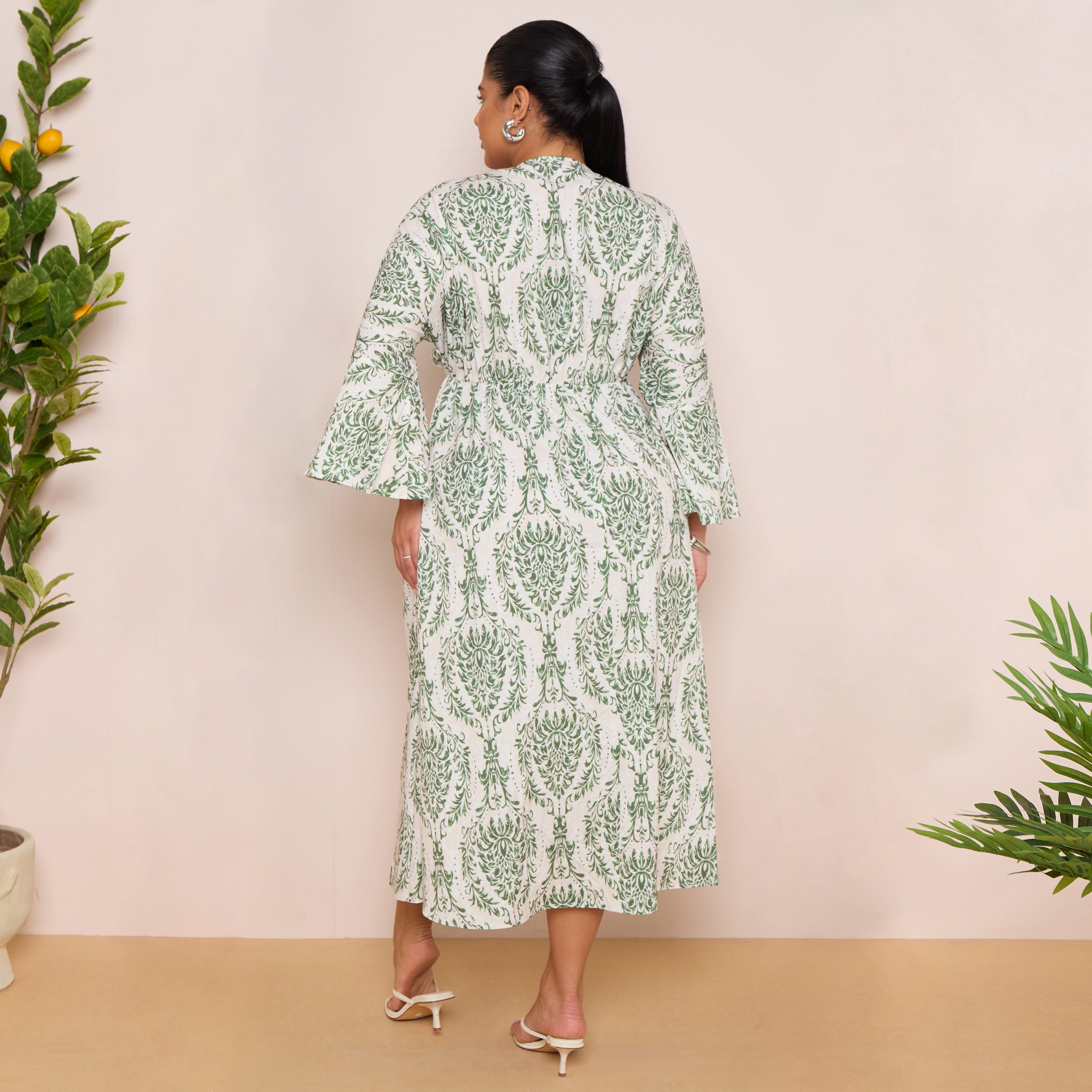 Long Sleeve Swing Maxi Dress in Leaf Print