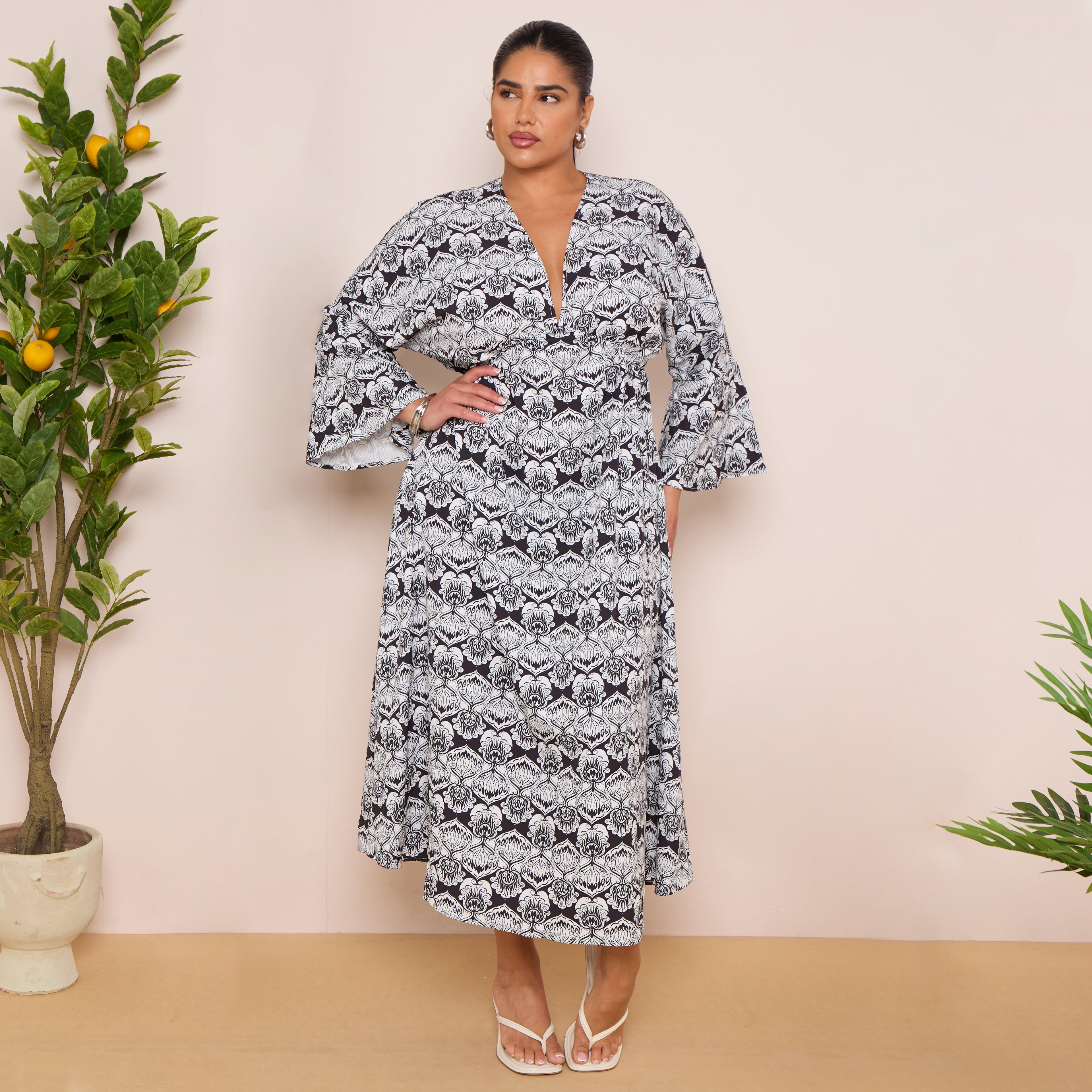 Long-Sleeve Swing Maxi Dress in Black Print