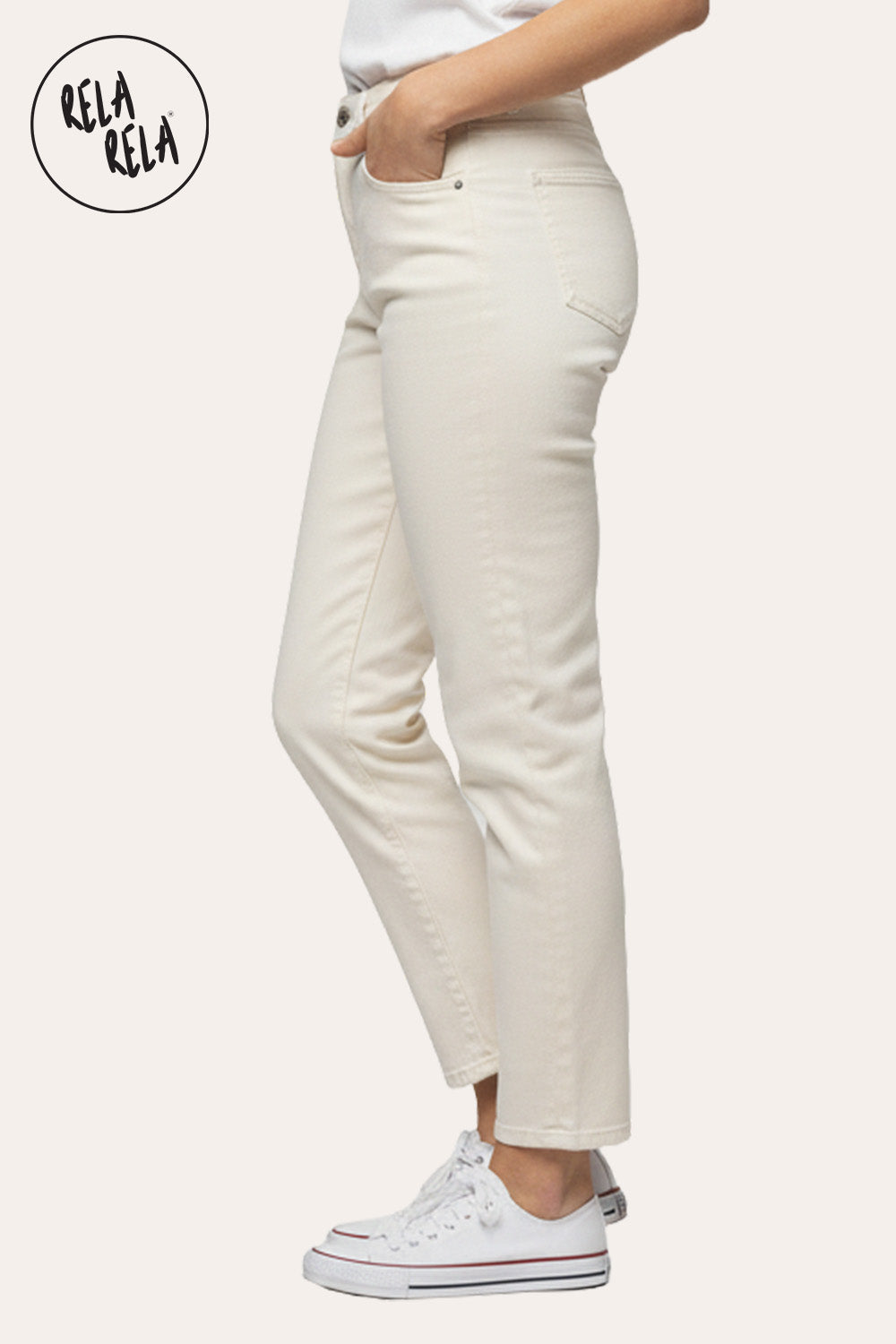 Petite Stretch Mom Jeans – Mid Rise in Cream