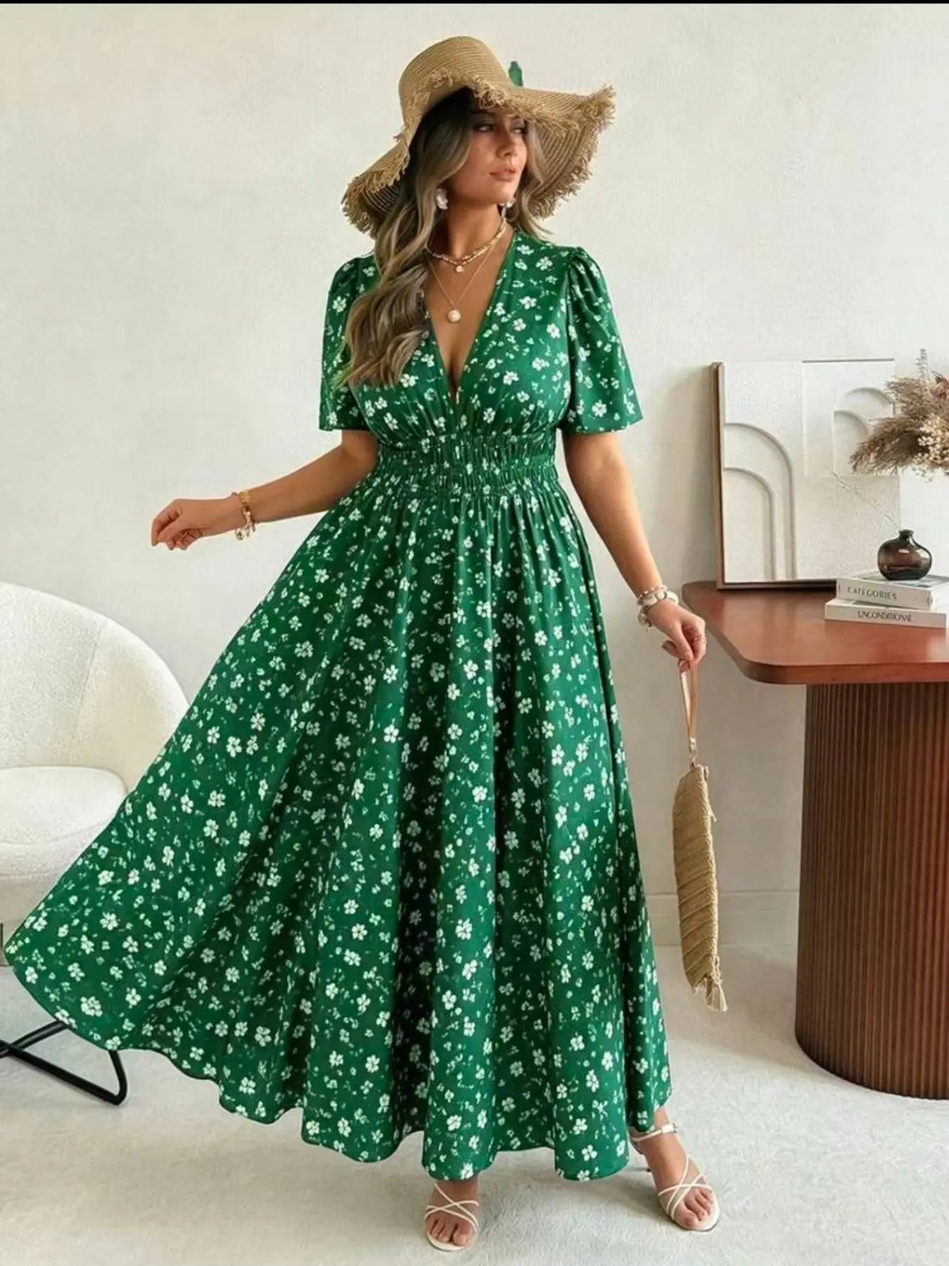 Plus Size French Floral Dress, Deep V Neck Waist Cinch Slimming Short Sleeve Long Dress, Vacation Style, Women's Fashion