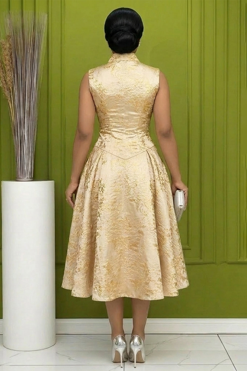 V Neck Sleeveless Jacquard Decor A-Line Gowns Midi Dresses-Gold
