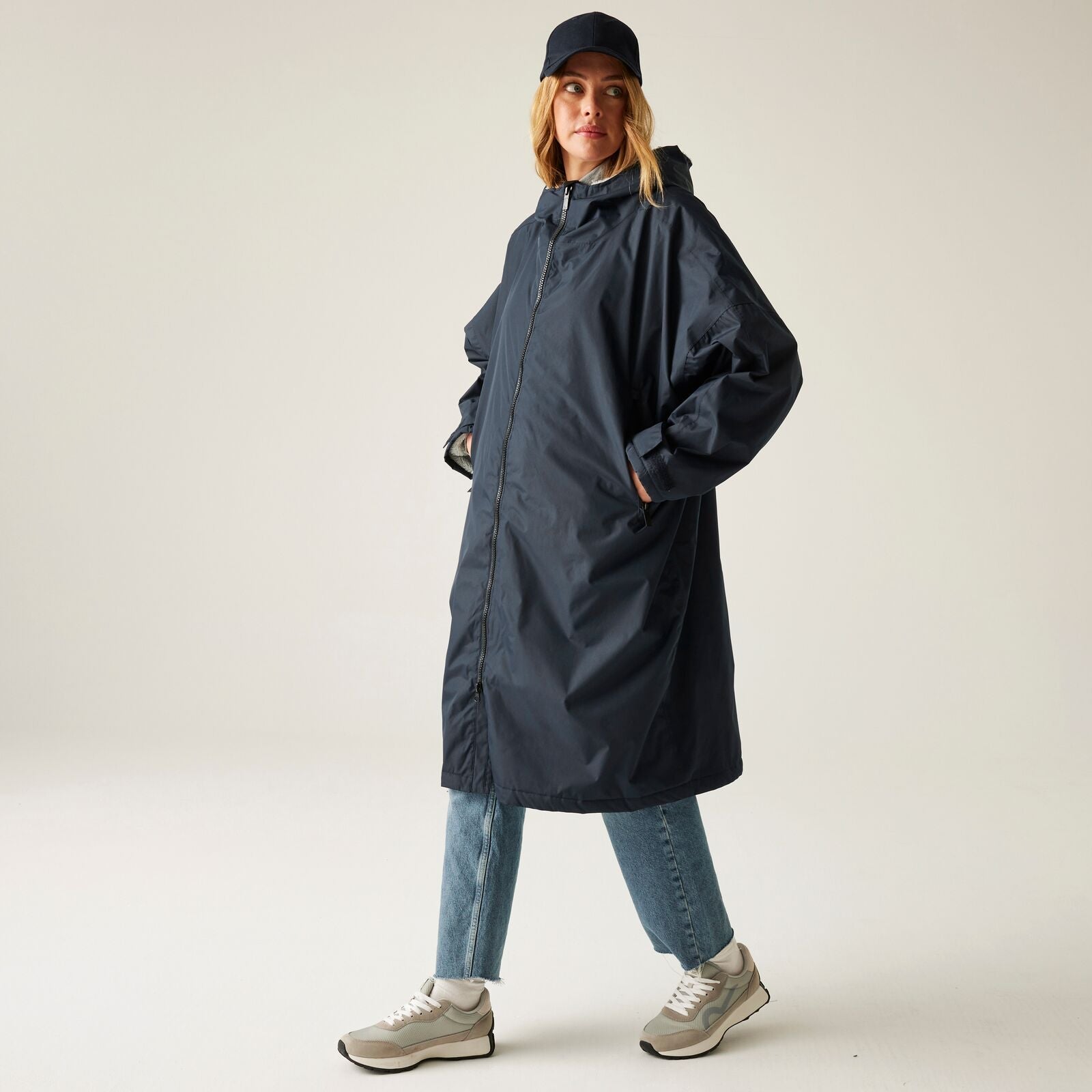 Rega 🔥2026  Hot Sale🔥 New Outdoor Active Adults Waterproof Changing Robe