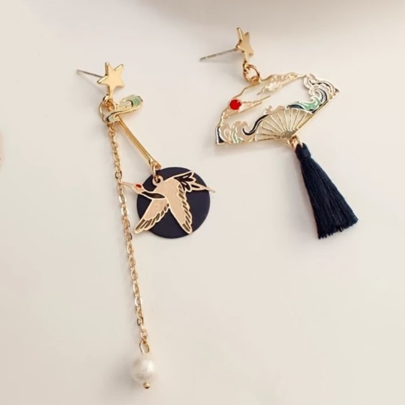 Antique Style Fringed Fan Earrings